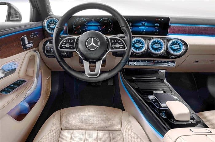 Interior & Features