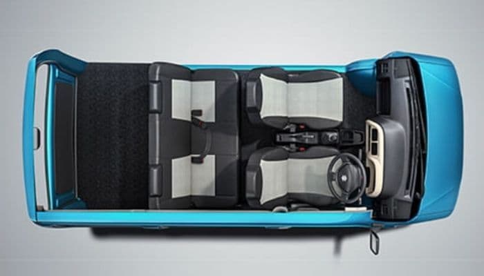 Interior & Features