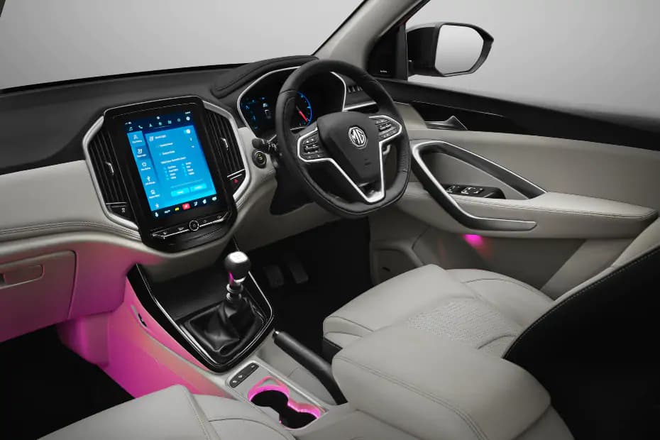 Interior & Features