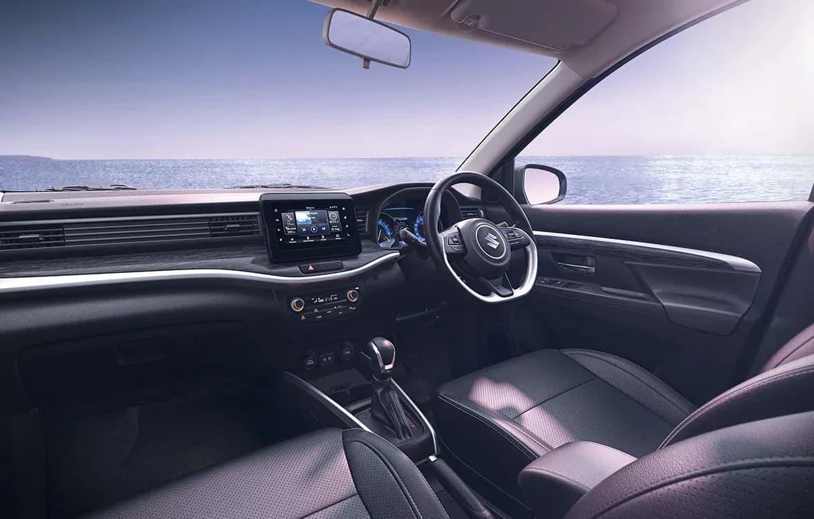 Interior & Features