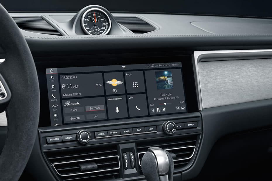 Porsche Macan Infotainment System